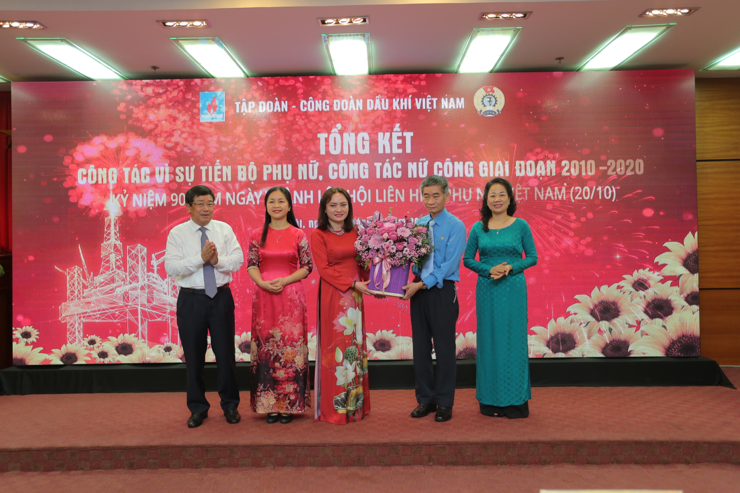 Tổng kết công tác Vì sự tiến bộ phụ nữ PVN, công tác Nữ công giai đoạn 2010   2020