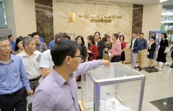 Hướng về miền Trung yêu thương: Cán bộ người lao động Petrovietnam dành gần 5 tỷ đồng ủng hộ đồng bào vùng lũ