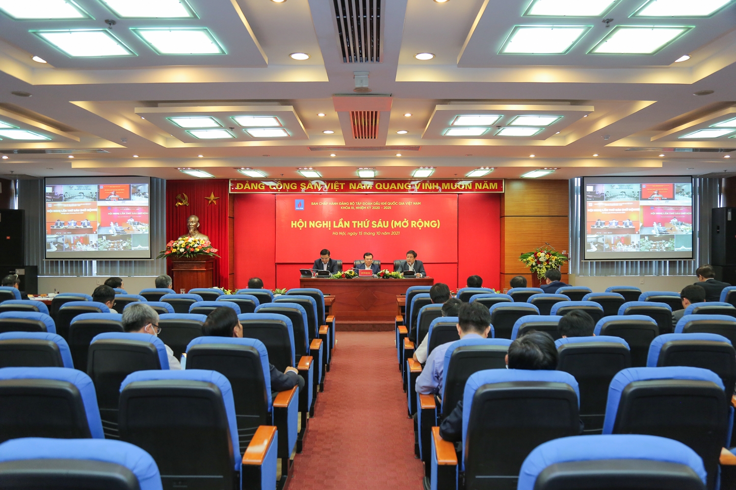Các sự kiện nổi bật của Petrovietnam trong tuần từ 10/10 đến 17/10/2021