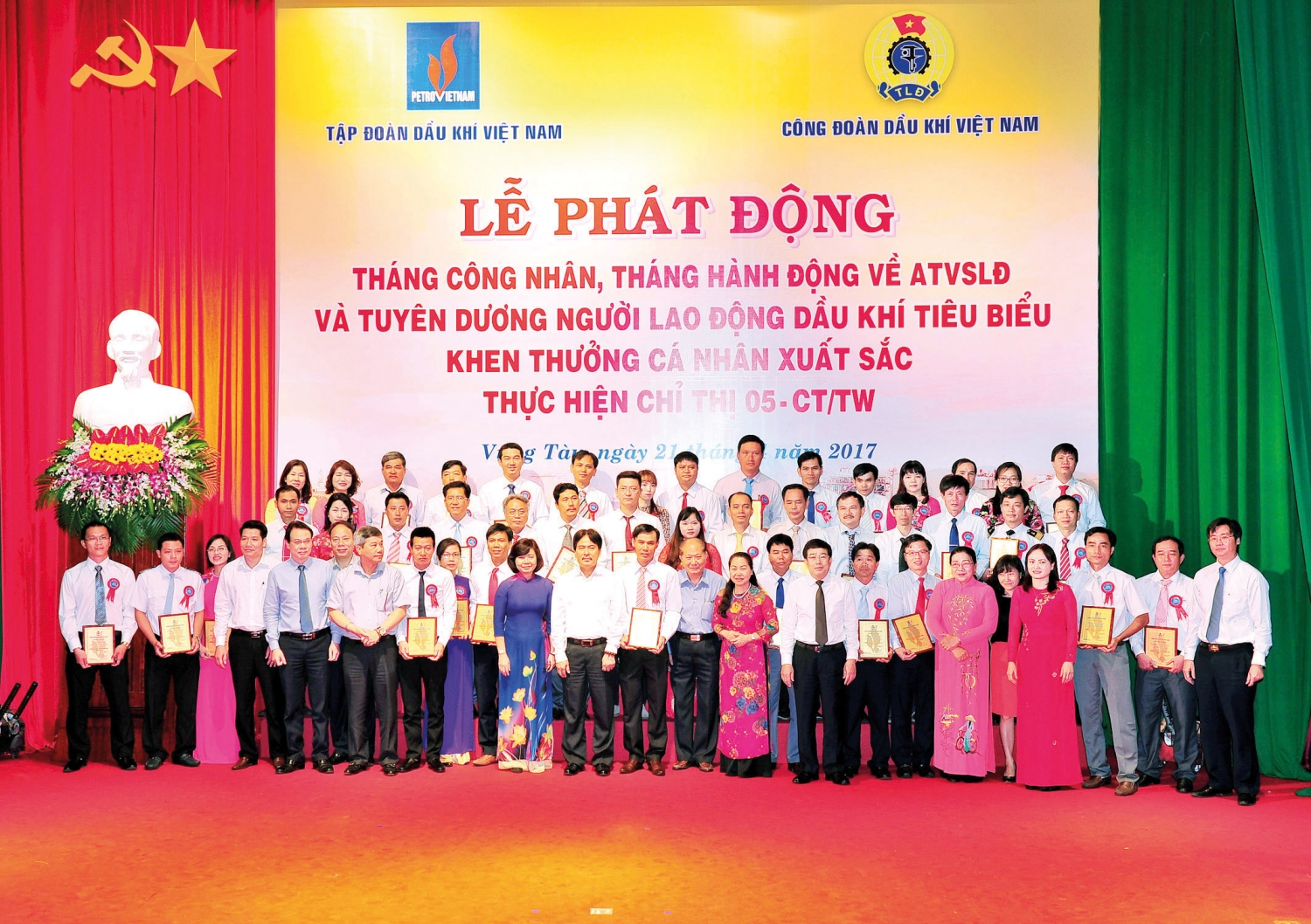 Phát huy tinh thần tiên phong, đoàn kết, sáng tạo, chủ động hội nhập quốc tế