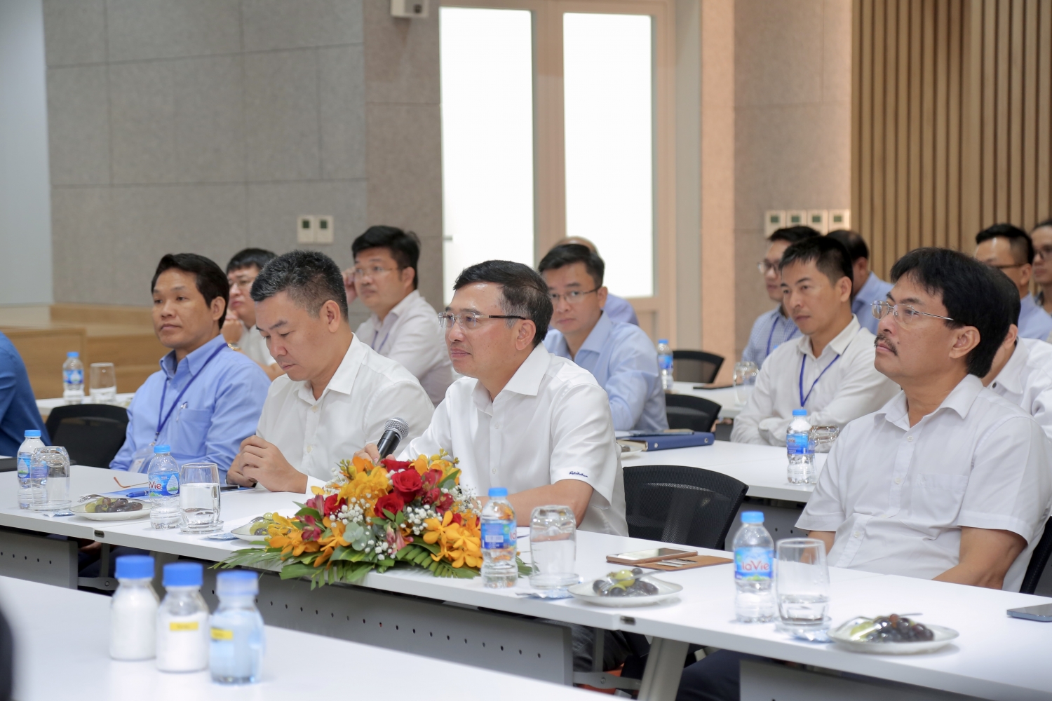 Chủ tịch HĐTV Petrovietnam Hoàng Quốc Vượng thăm và làm việc tại Tổ hợp hoá dầu Long Sơn Chủ tịch HĐTV Petrovietnam Hoàng Quốc Vượng thăm và làm việc tại Tổ hợp hoá dầu Long Sơn