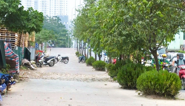 csgt ha noi lap chot ngan dat bo nguoc chieu tren via he