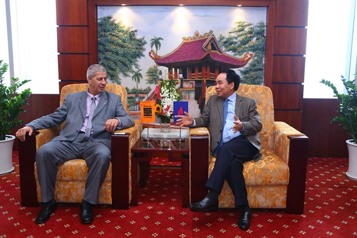 lanh dao petrovietnam tiep dai dien sonatrach