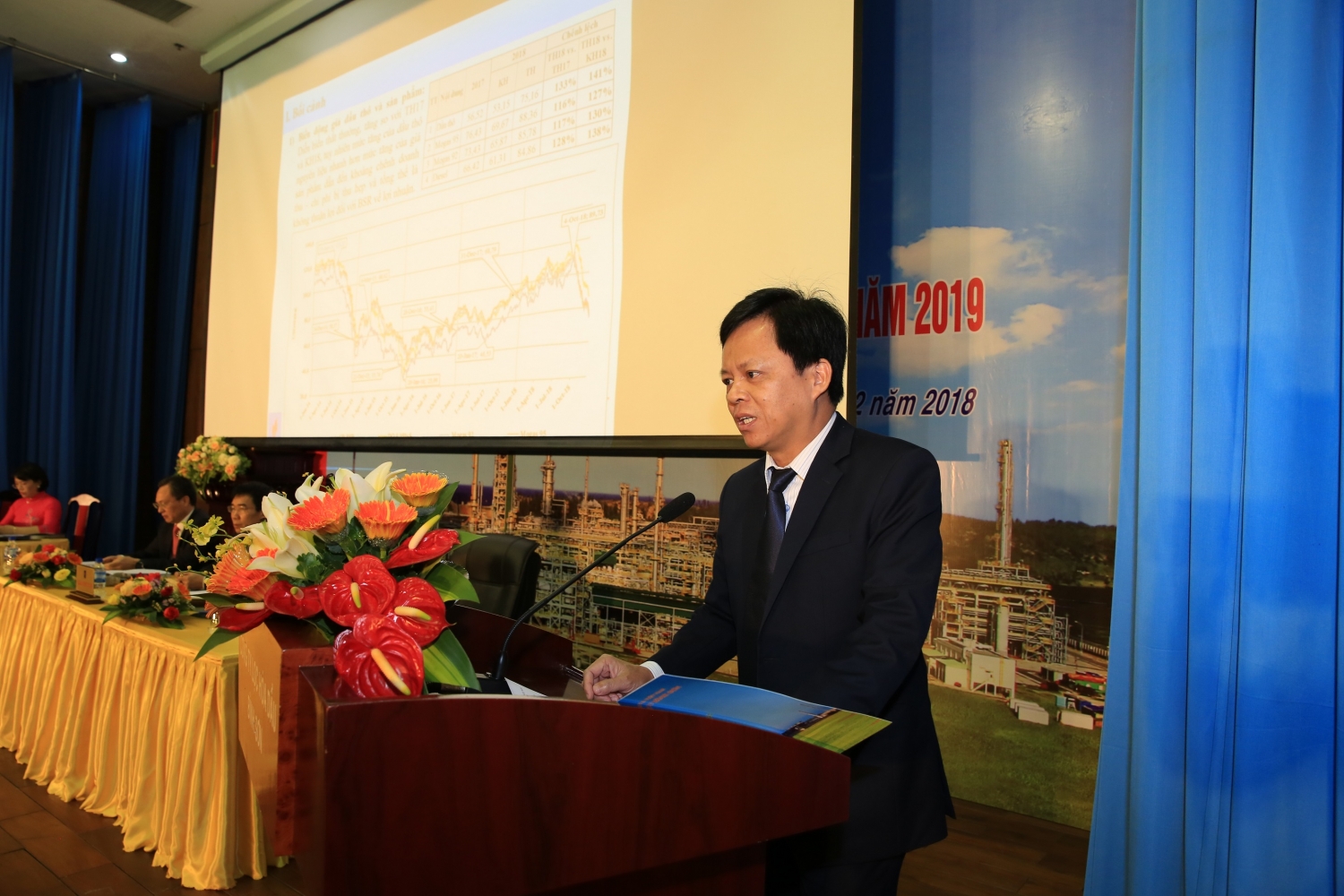 mo rong vi the cua loc hoa dau dung quat