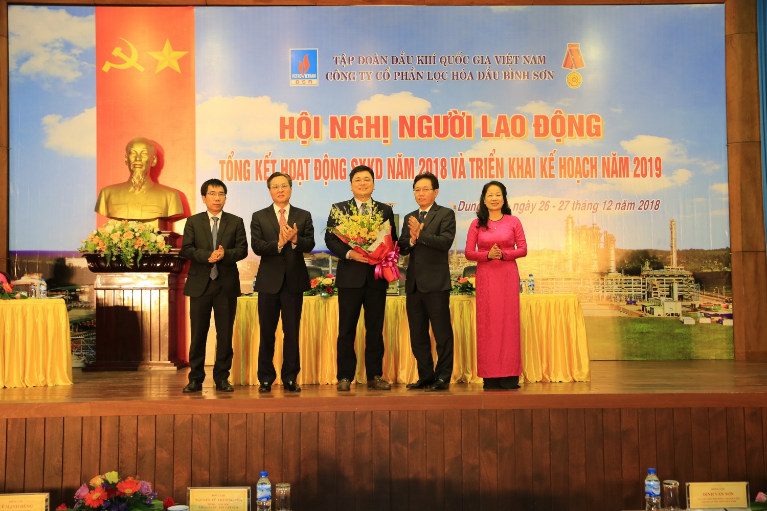 mo rong vi the cua loc hoa dau dung quat