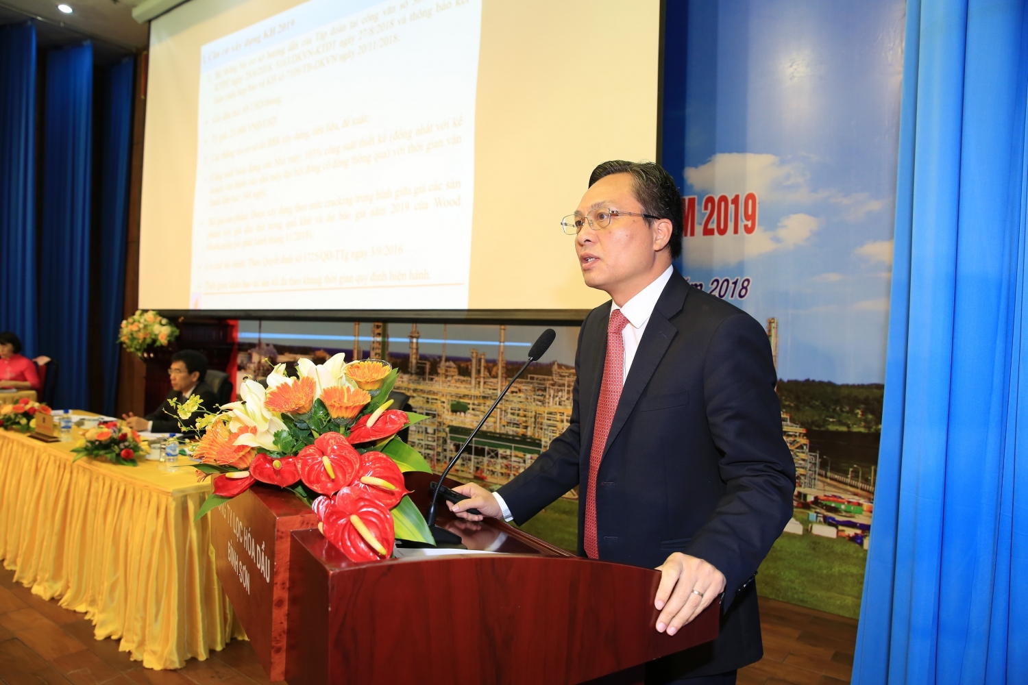 mo rong vi the cua loc hoa dau dung quat