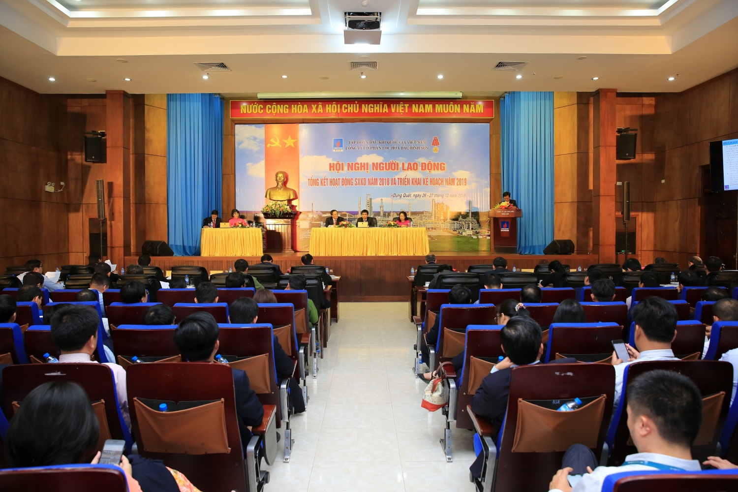 mo rong vi the cua loc hoa dau dung quat