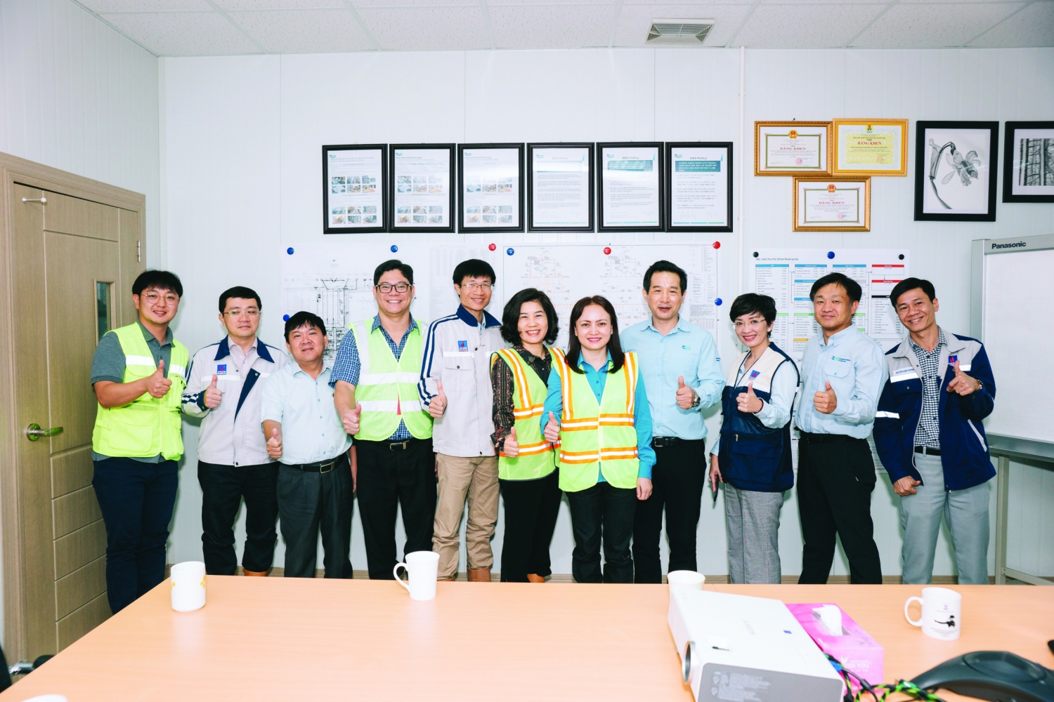 Với vai trò “người thắp lửa”, CĐ DKVN luôn sát cánh, đồng hành cùng chuyên môn nắm bắt tâm tư, nguyện vọng của NLĐ