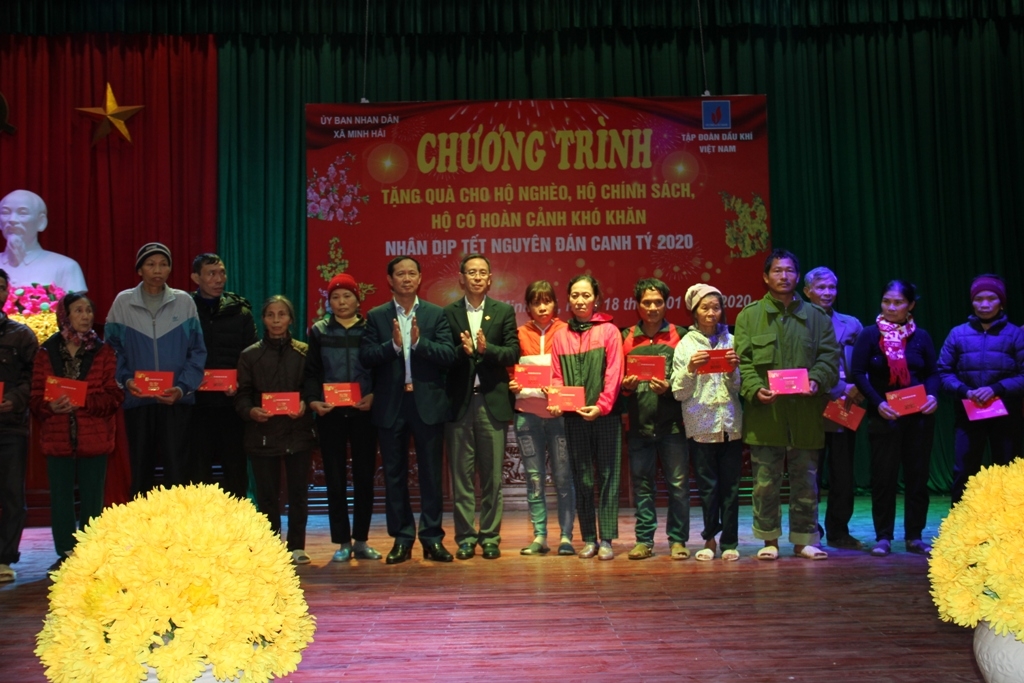 pvn thuc hien chuong trinh tet cho nguoi ngheo tai tinh hung yen