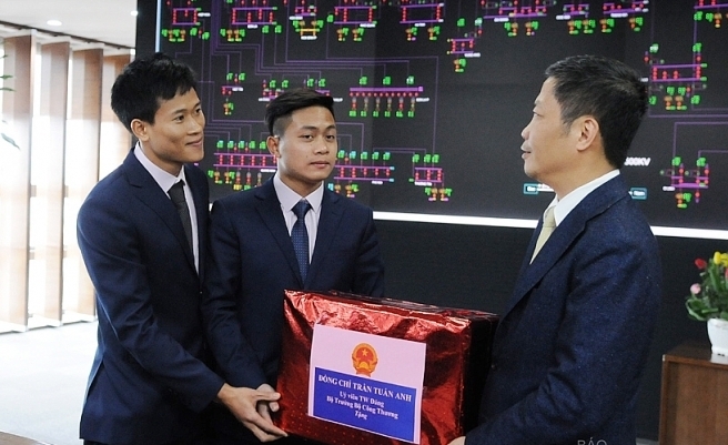 bo truong bo cong thuong a0 da van hanh thi truong dien an toan lien tuc