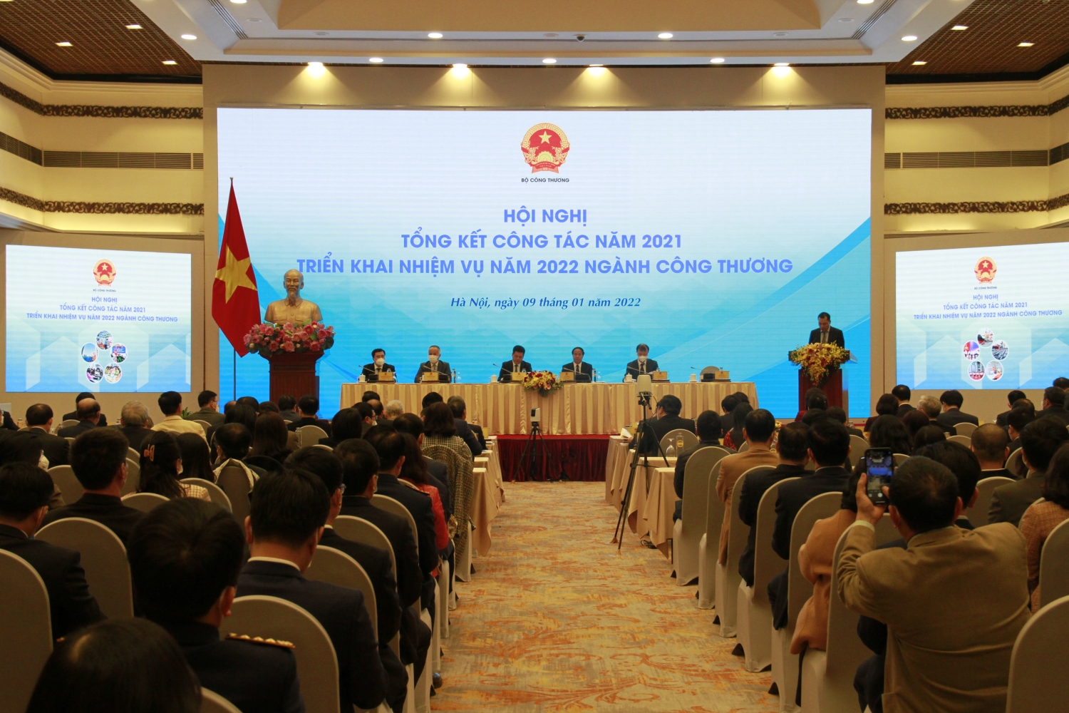 Vượt khó khăn thách thức, Petrovietnam đóng góp cao nhất cho ngân sách nhà nước