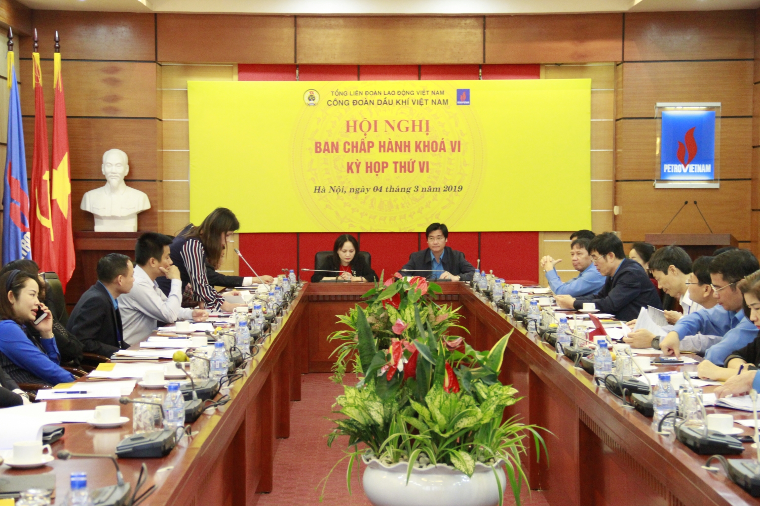 cong doan dau khi viet nam to chuc hoi nghi ban chap hanh khoa vi ky hop thu vi