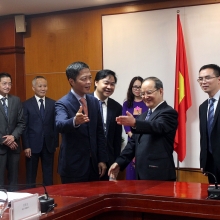 bo truong bo cong thuong a0 da van hanh thi truong dien an toan lien tuc