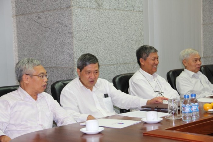 vpa lam tot vai tro tu van va phan bien