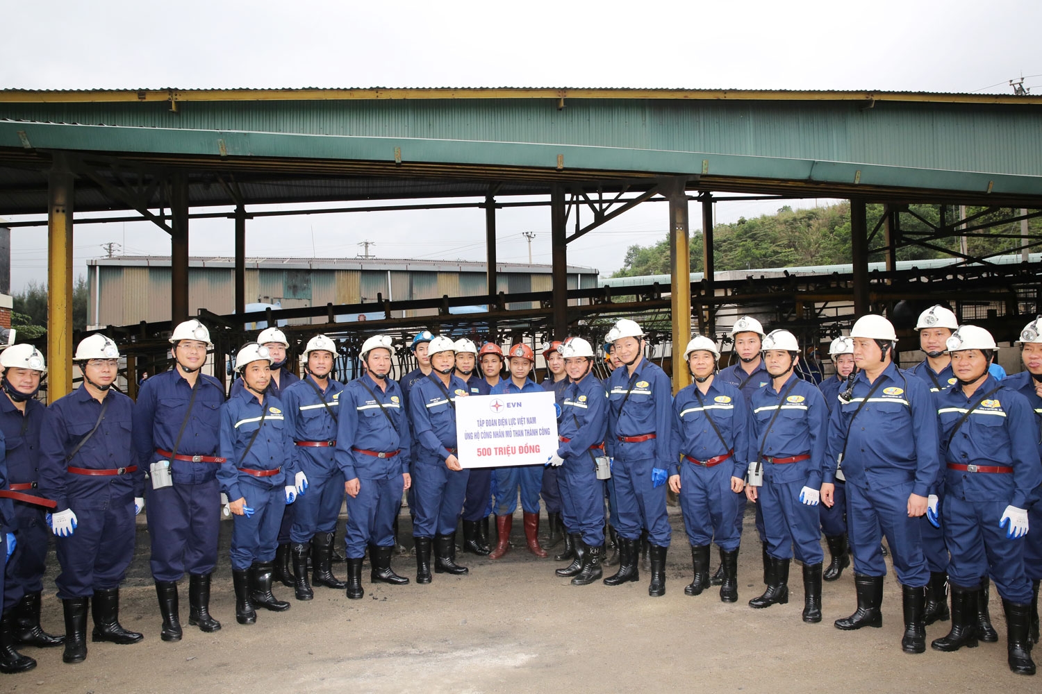Lãnh đạo EVN và TKV đi thực tế tại Than Hòn Gai