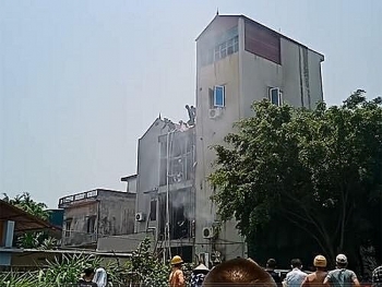 Hà Nội: Cháy quán cà phê, hai người tử vong
