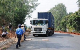 Đủ "chiêu" né trạm cân