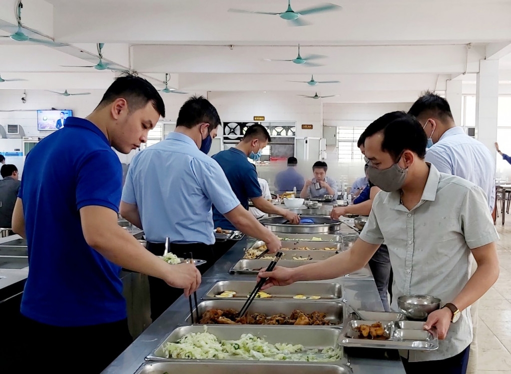 TKV chăm lo đời sống thợ lò