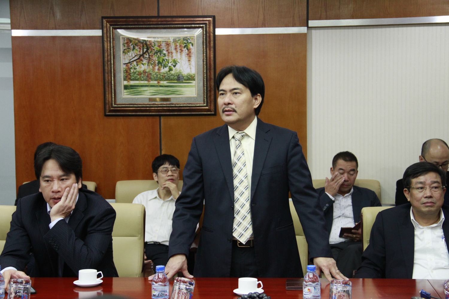 dmc cong bo va trao quyet dinh bo nhiem tong giam doc hoang trong dung