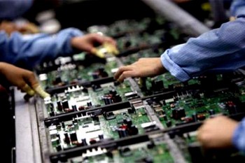 Doanh nghiệp hỗ trợ ít tới mức đáng xấu hổ
