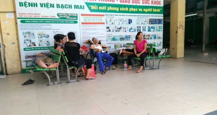 muon kieu nghi trua tai benh vien ngay nang nong