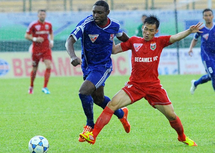 bbinh duong ki hop dong voi ki luc gia v league 2015