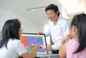 Họa sĩ - nhà thiết kế Sĩ Hoàng với sự nghiệp thứ 3