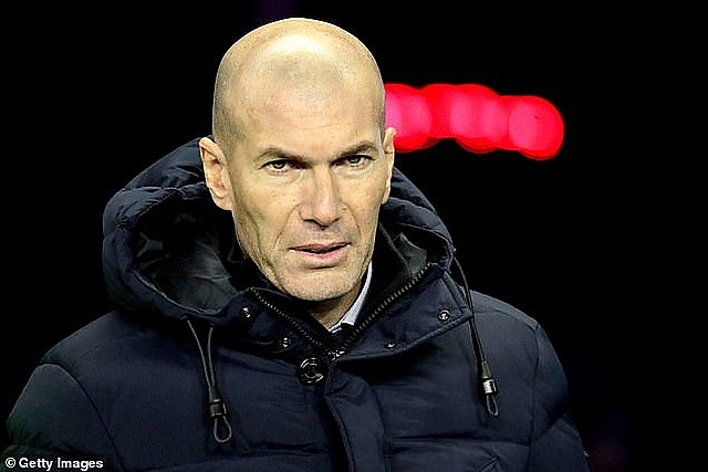 danh bai valladolid real madrid soan ngoi dau bang cua barcelona