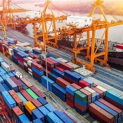 Tin tức kinh tế ngày 9/1: Việt Nam thuộc nhóm 20 nền kinh tế hàng đầu về thương mại quốc tế