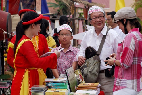 “Chúng ta phải biết chờ đợi”