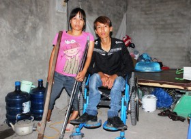 Chuyện tình của cặp vợ chồng khuyết tật