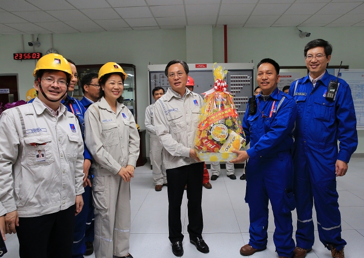 Lãnh đạo BSR kiểm tra công tác vận hành sản xuất trong dịp Tết Nguyên đán 2019 lanh dao bsr kiem tra cong tac van hanh san xuat trong dip tet nguyen dan 2019