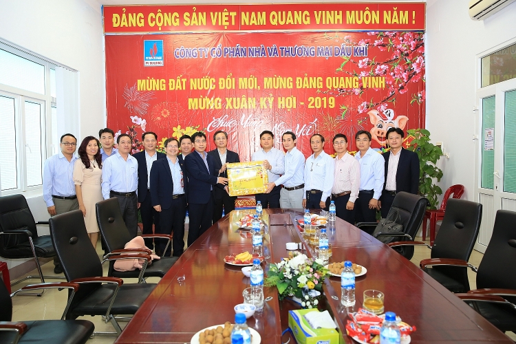 Lãnh đạo BSR kiểm tra công tác vận hành sản xuất trong dịp Tết Nguyên đán 2019 lanh dao bsr kiem tra cong tac van hanh san xuat trong dip tet nguyen dan 2019