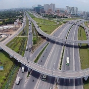 Thủ tướng đôn đốc triển khai quyết liệt, hiệu quả Chương trình phục hồi và phát triển kinh tế - xã hội