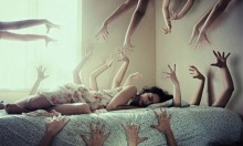 buc tuong chu be dung te an chua mot bi mat lich su