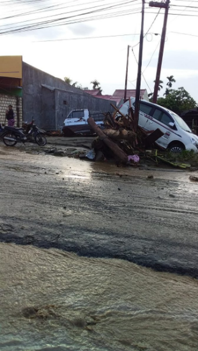 Lũ quét kinh hoàng tại Indonesia, ít nhất 63 người thiệt mạng lu quet kinh hoang tai indonesia it nhat 63 nguoi thiet mang