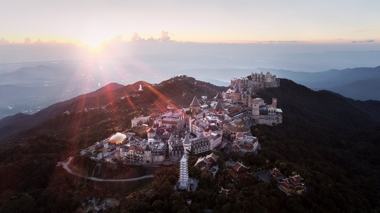 sun world ba na hills mot thap ky chinh phuc va vuon tam the gioi