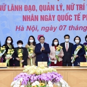 Thủ tướng Phạm Minh Chính gặp mặt đại diện nữ lãnh đạo, quản lý, trí thức, văn nghệ sỹ tiêu biểu
