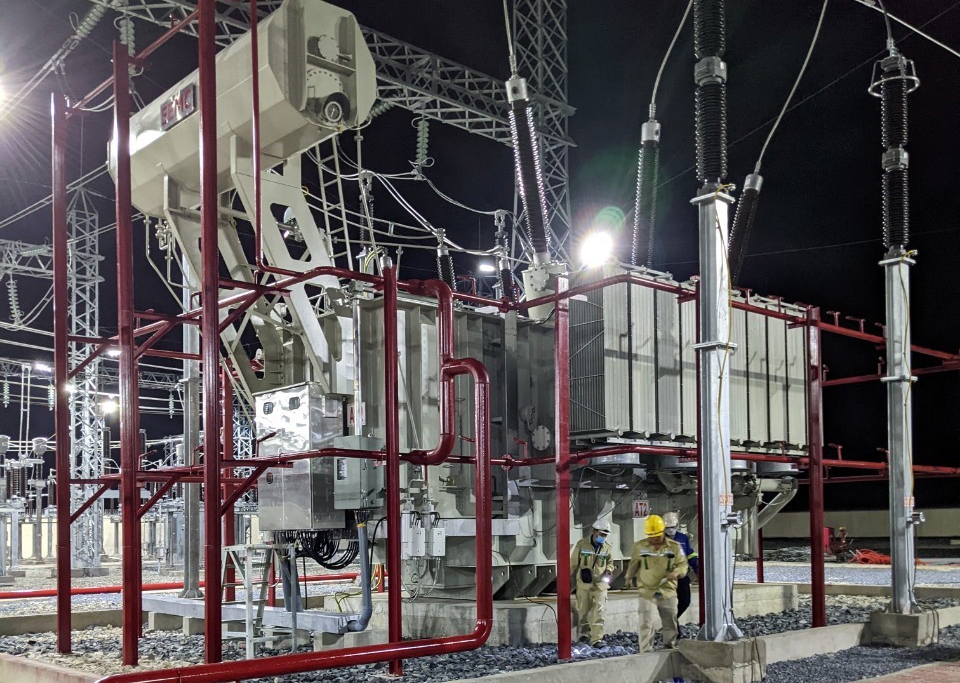 Hoàn thành Trạm biến áp 220kV Bến Lức và đường dây đấu nối
