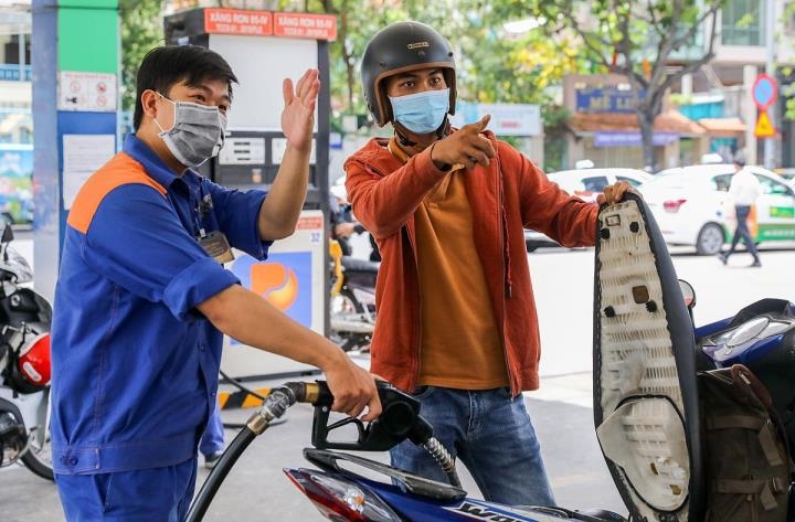 Bộ Tài chính kiến nghị giảm tiếp 1.000 đồng/lít đối với xăng dầu