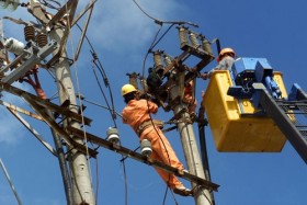 Thu lại hàng trăm tỉ đồng từ… “không khí”?