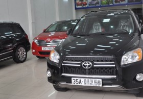 Khi dòng xe cũ từ các tỉnh tràn về Hà Nội…