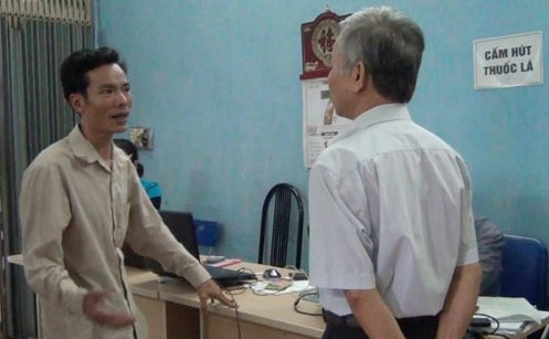 Màn kịch lố bịch của nhà ngoại cảm rởm