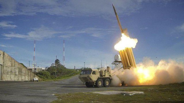 my se dua la chan thep thaad toi romania bat chap nga phan doi