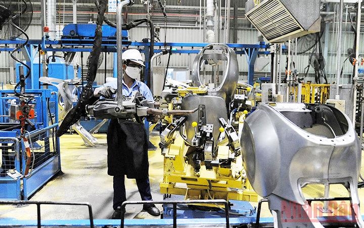 Thủ tướng đôn đốc triển khai nhiệm vụ cấp bách phục hồi, phát triển kinh tế - xã hội