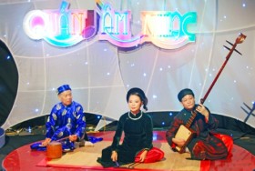 Ca nương Vân Mai: “Đã học thanh nhạc thì  không trở lại hát ca trù được”