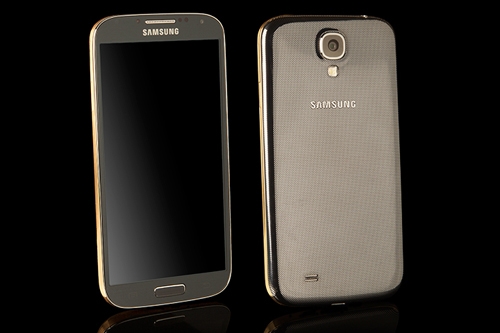 Xuất hiện Galaxy S4 mạ vàng