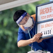 Giá xăng dầu trong nước tăng mạnh, thiết lập đỉnh mới