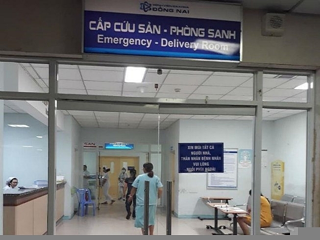 tin tuc antt ngay 276 dam bac si tui bui vi tieng loa benh vien qua re