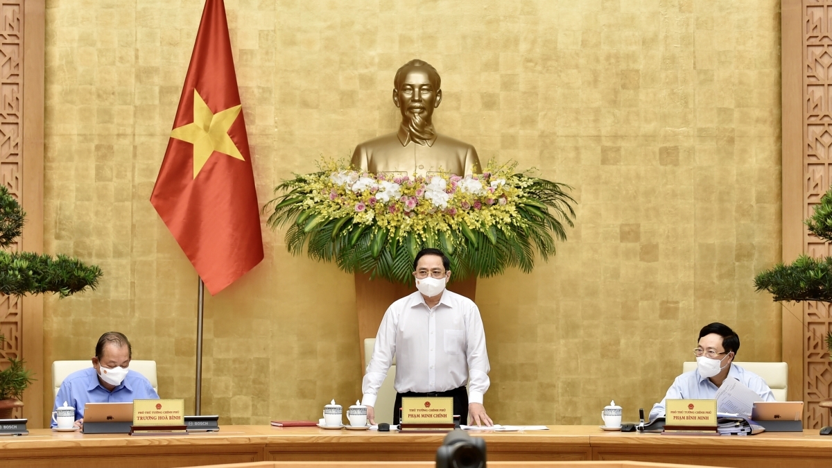 Đổi mới mạnh mẽ công tác lãnh đạo, chỉ đạo việc xây dựng và thực thi pháp luật